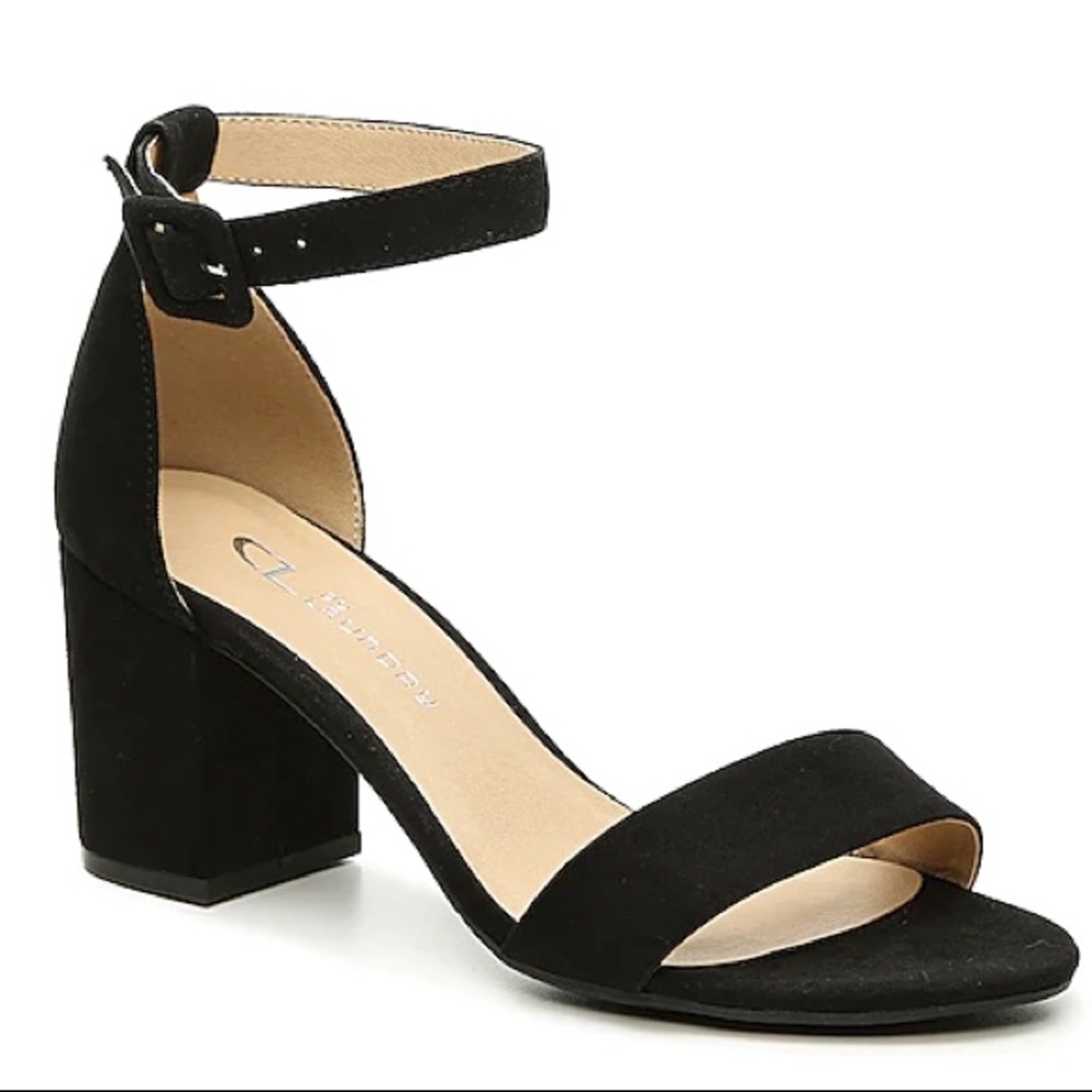 BLACK STRAP SANDAL